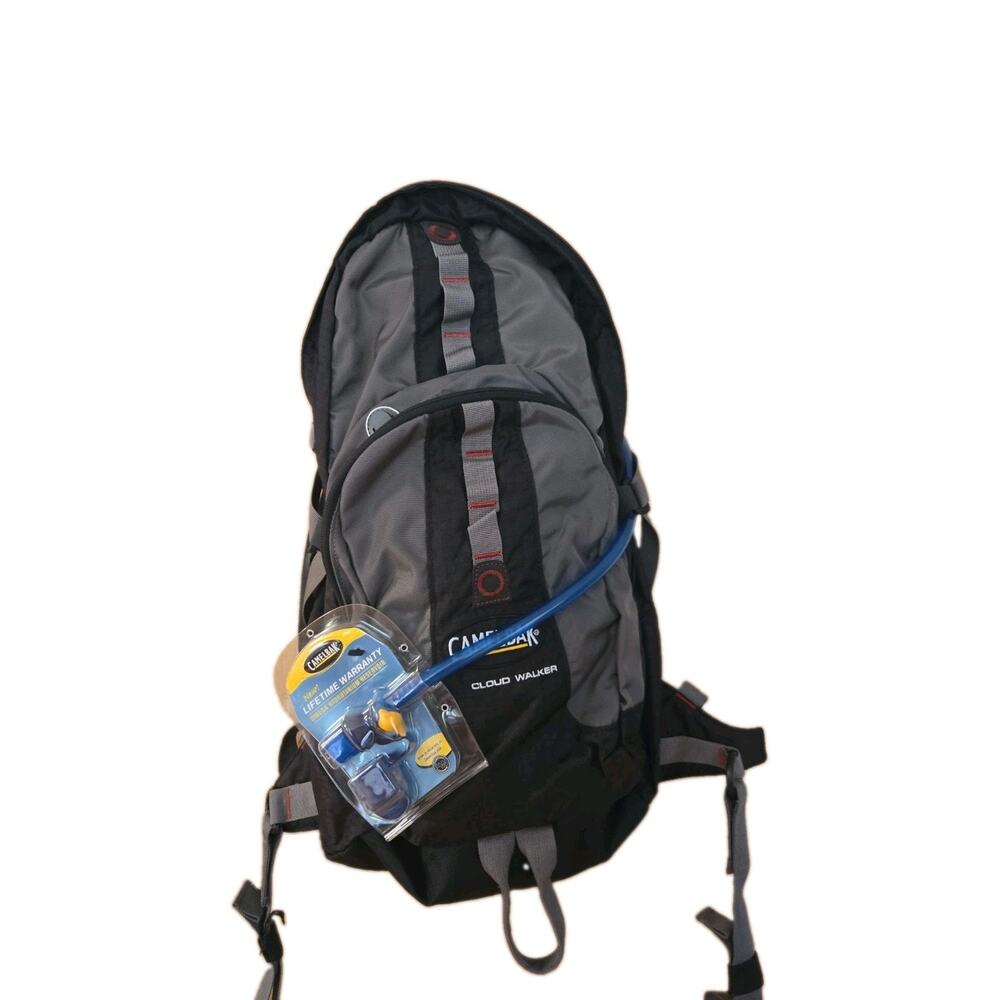 CamelBak Cloud Walker 18 Hydration Backpack Gray Hiking Daypack 18L Pack Bag NEW